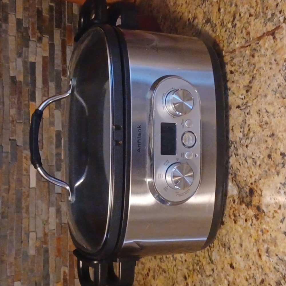 Crockpot that doesn't everything bake steam. Stew oven brown sauces